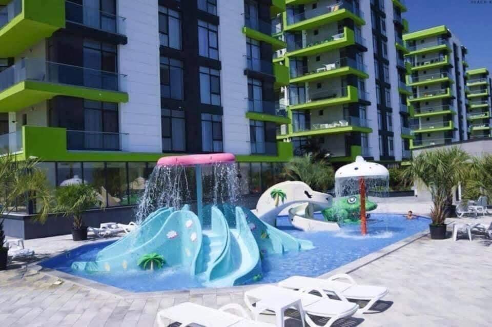 Teodora Summer Suite By Alezzi Năvodari Exteriör bild